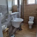 Ana, Razanj, Rogoznica, Hrvatska Apartment *