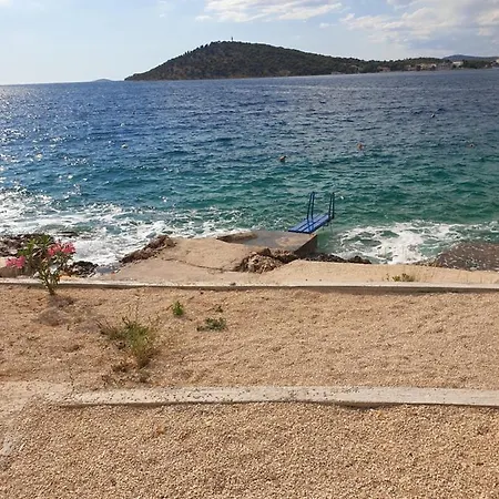 Ana, Razanj, Rogoznica, Hrvatska * Rogoznica (Sibenik-Knin)