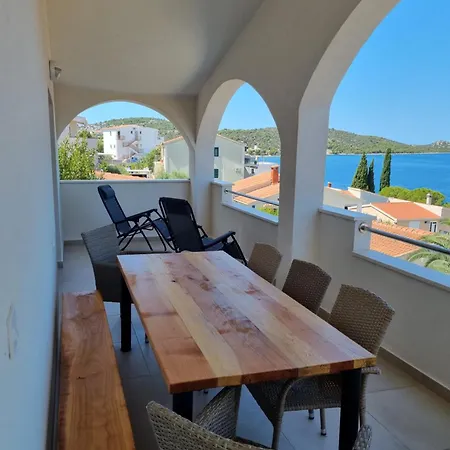 Apartment Ana, Razanj, Rogoznica, Hrvatska *