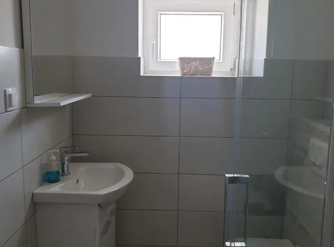 דירה Ana, Razanj, Rogoznica, Hrvatska רוגוזניצה