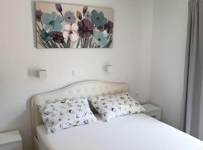 Apartment Ana, Razanj, Rogoznica, Hrvatska *